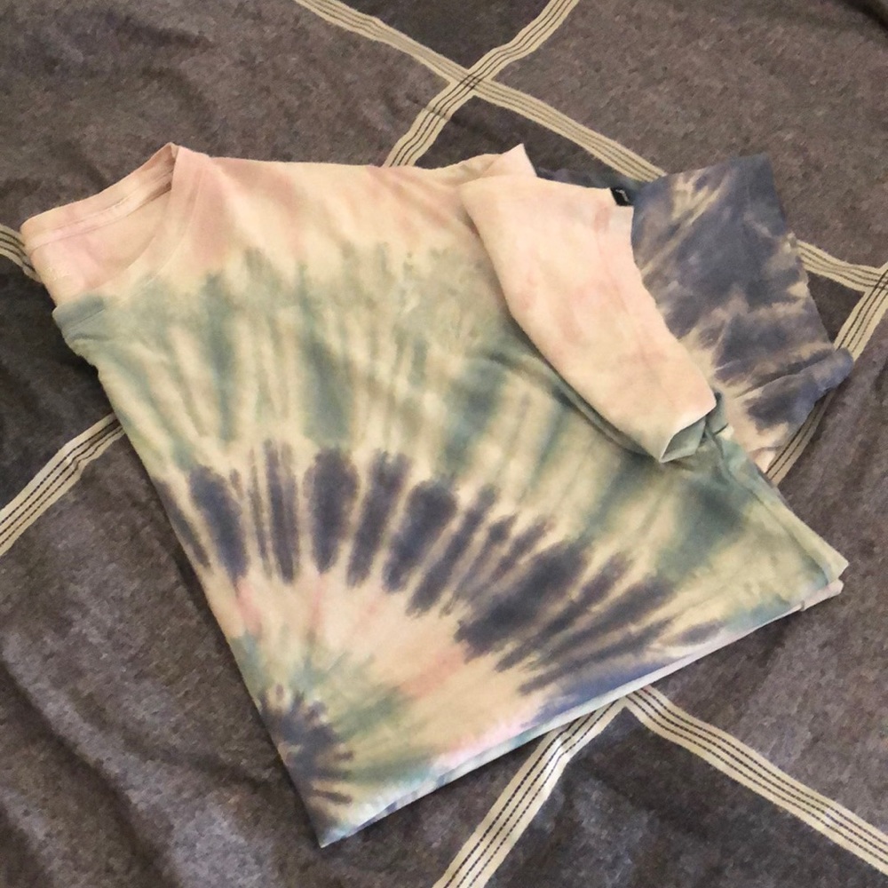 VS PINK one size tee
